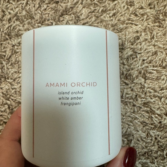 La Lueur Amami Orchid Candle NIB - Picture 3 of 3